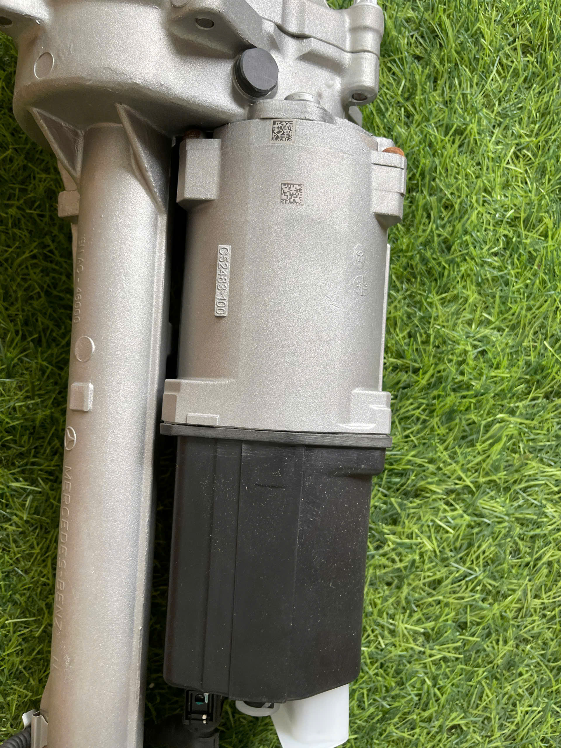 THƯỚC LÁI MERCEDES E W213 ĐIỆN A2134601102  THƯỚC LÁI MERCEDES E W213 ĐIỆN
